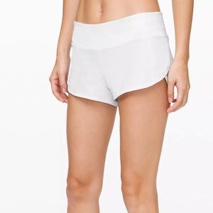 White lululemon speed up shorts 2.5”